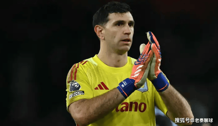 维拉面临保住一号门将的争夺战；埃弗顿前锋格拉利什因脚部骨折长期缺阵